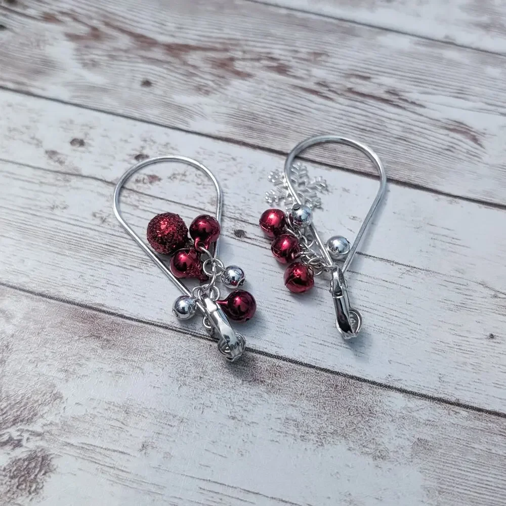 Vintage clip earrings